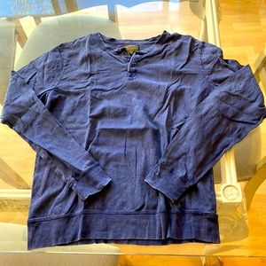 Long sleeve t-shirt/ light sweater